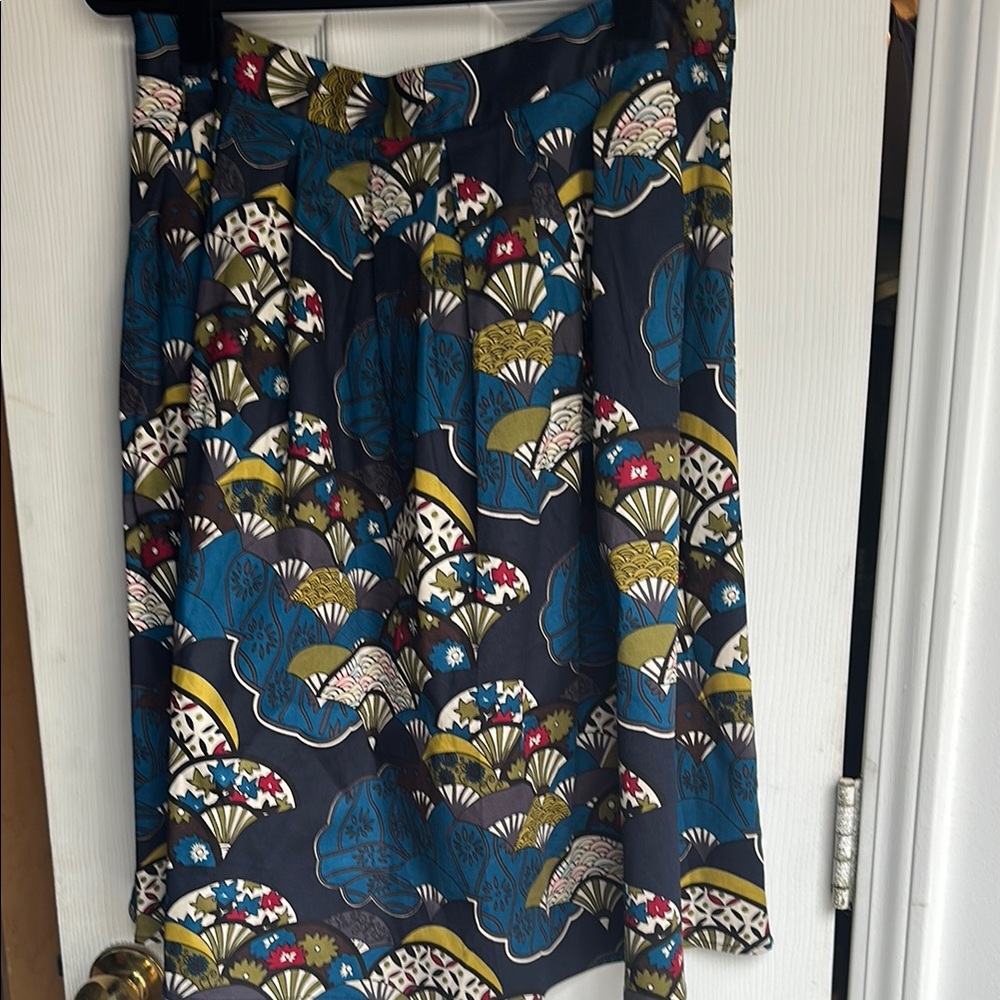 Chic Multicolor Floral Skirt
